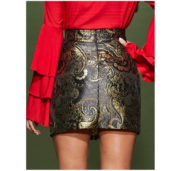 5⭐️  Glamorous Metalic Skirt - Picture 4 of 6